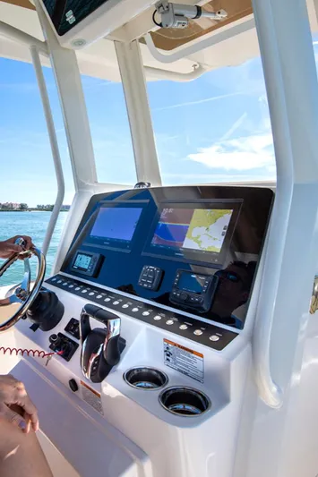 $24,892 Off Msrp Yacht Photos Pics 