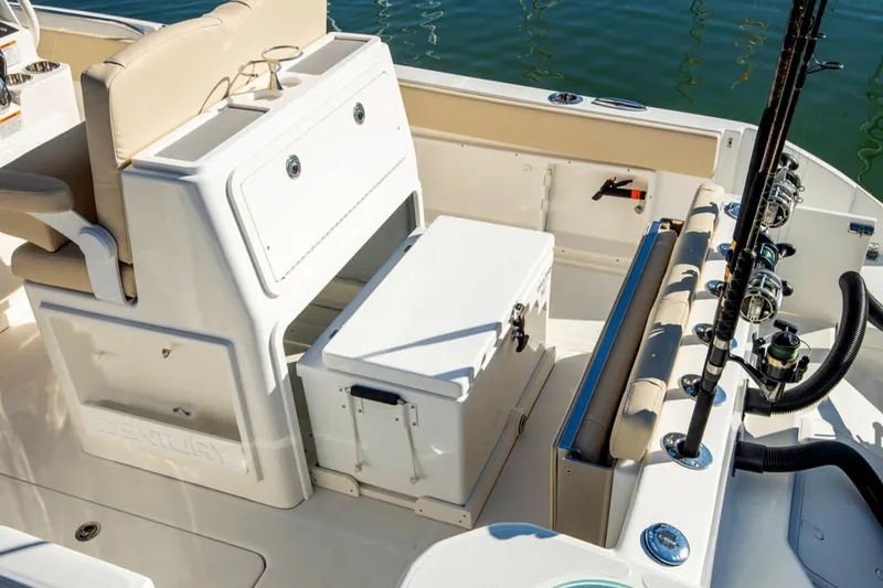 $24,892 Off Msrp Yacht Photos Pics 