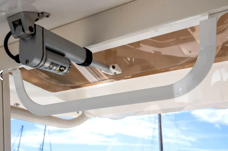 $24,892 Off Msrp Yacht Photos Pics 