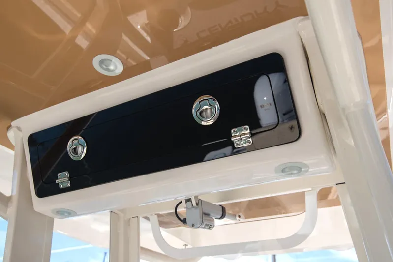 $24,892 Off Msrp Yacht Photos Pics 