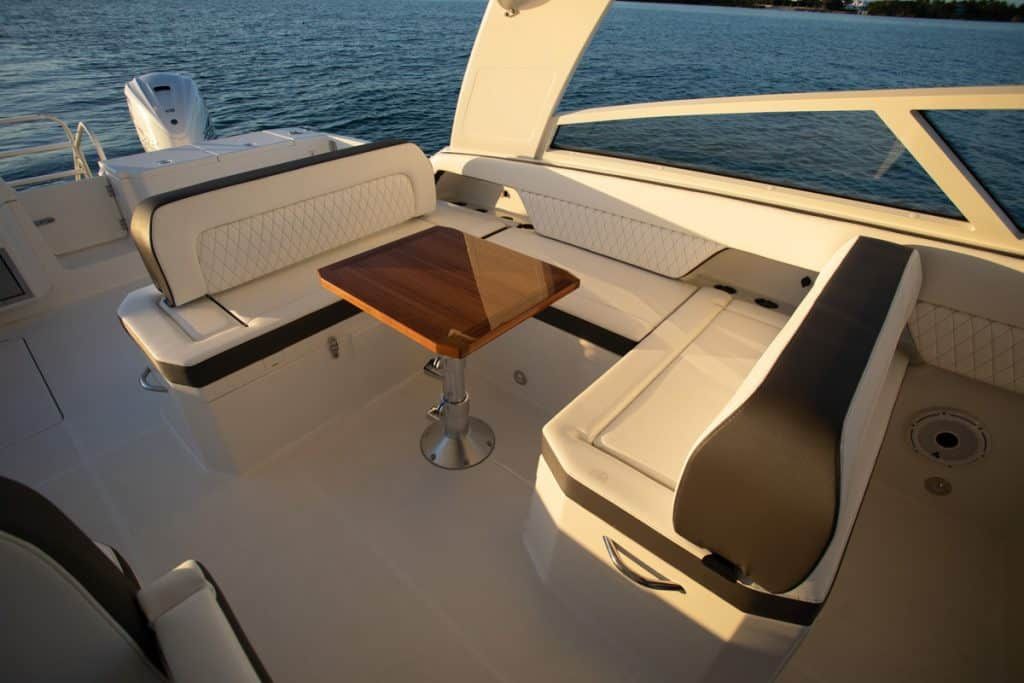 2023 WORLD CAT 400 DC - Image 5