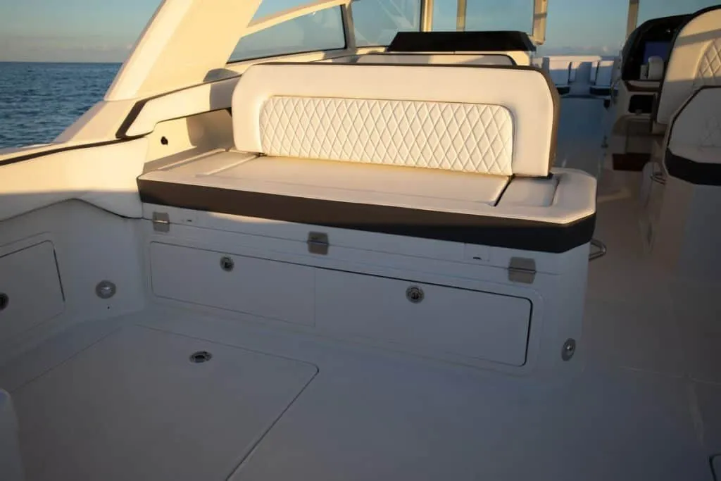 2023 WORLD CAT 400 DC - Image 7