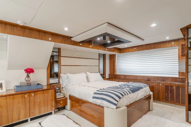 2011 Sunseeker 88 