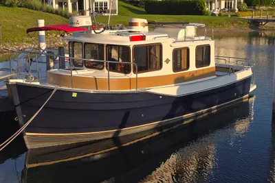 Ranger Tugs R-27