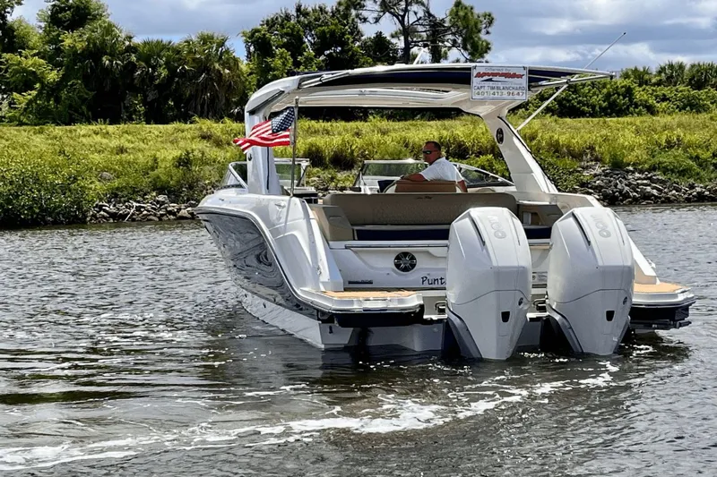 " Bobber Ann" Yacht Photos Pics 