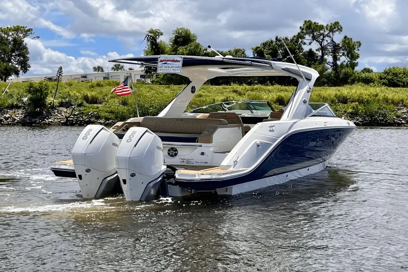 " Bobber Ann" Yacht Photos Pics 