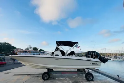 2013 Boston Whaler 270 Dauntless