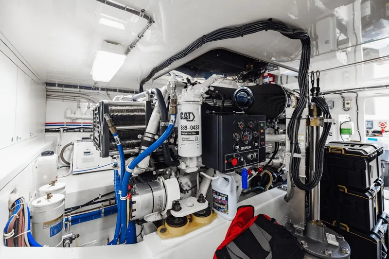 Farther & Sun Yacht Photos Pics 