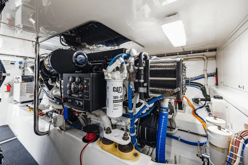 Farther & Sun Yacht Photos Pics 