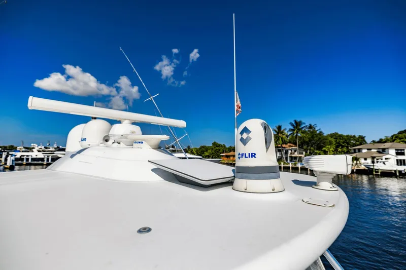 Farther & Sun Yacht Photos Pics 