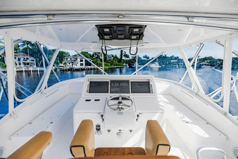 Farther & Sun Yacht Photos Pics 