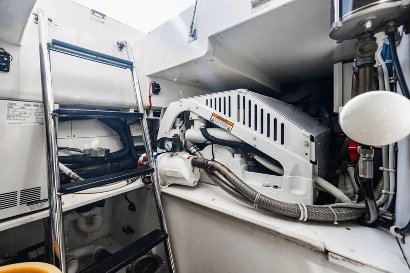 Farther & Sun Yacht Photos Pics 