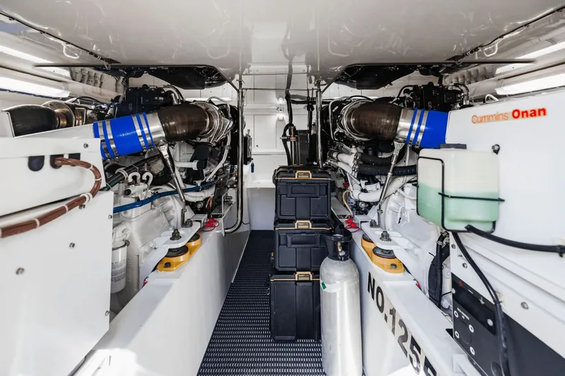 Farther & Sun Yacht Photos Pics 