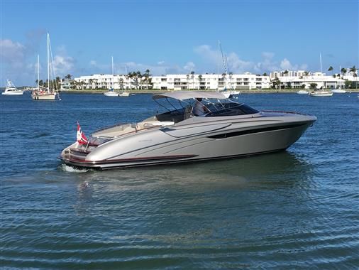 2007 Riva 44 