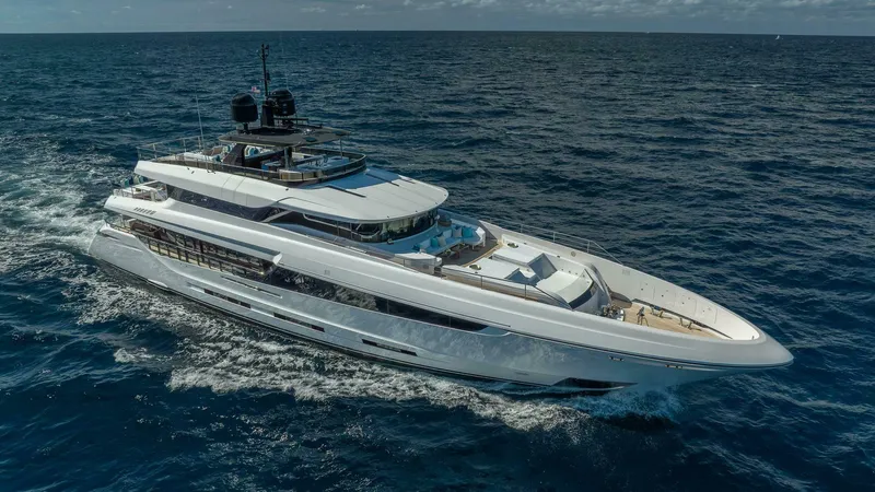Neverland Yacht Photos Pics 