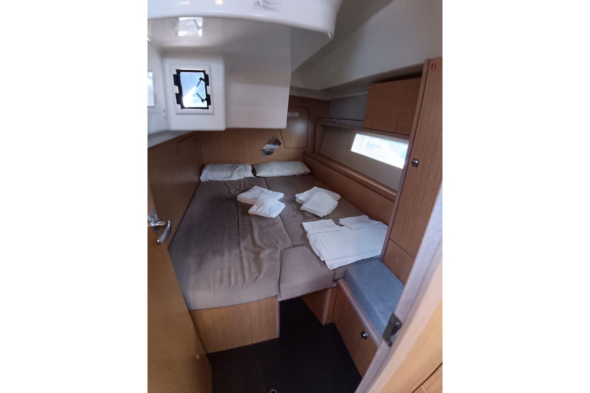 2019 Bavaria 45 