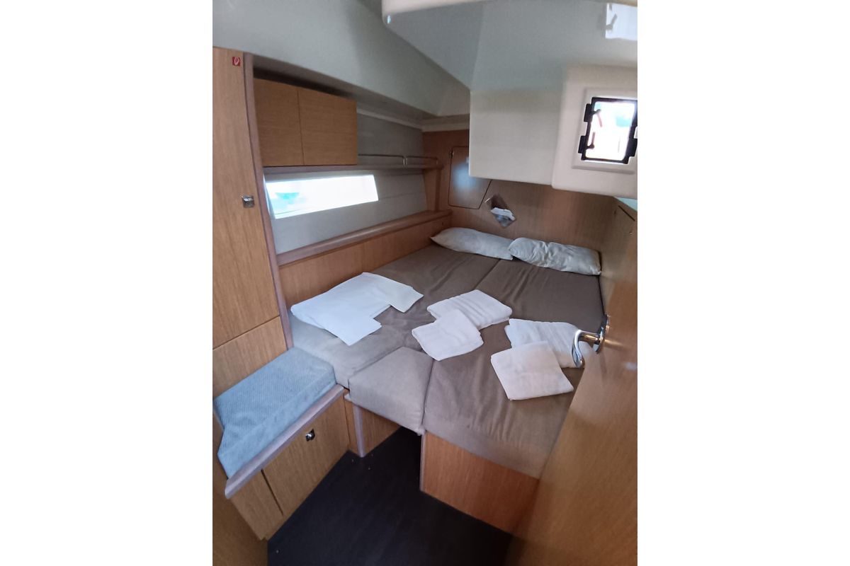 2019 Bavaria 45 