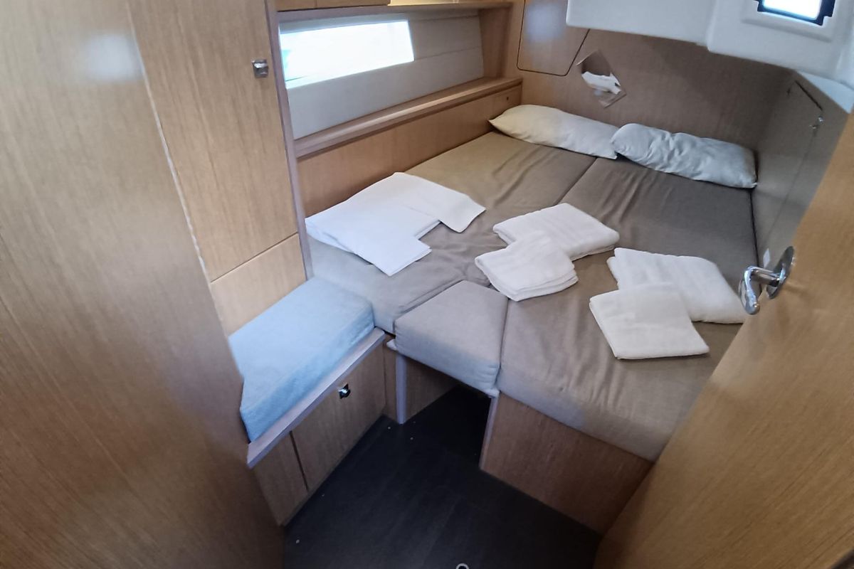 2019 Bavaria 45 