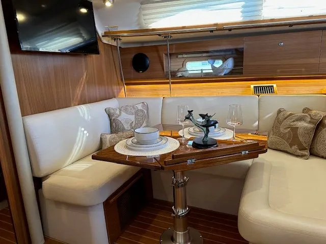 Galaxy Quest Yacht Photos Pics 