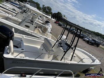 Boston Whaler 190 Montauk