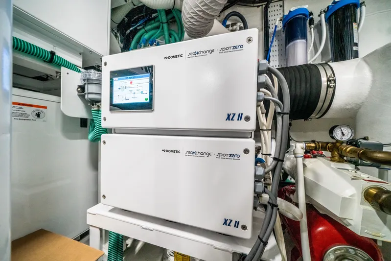 Record Year Yacht Photos Pics 