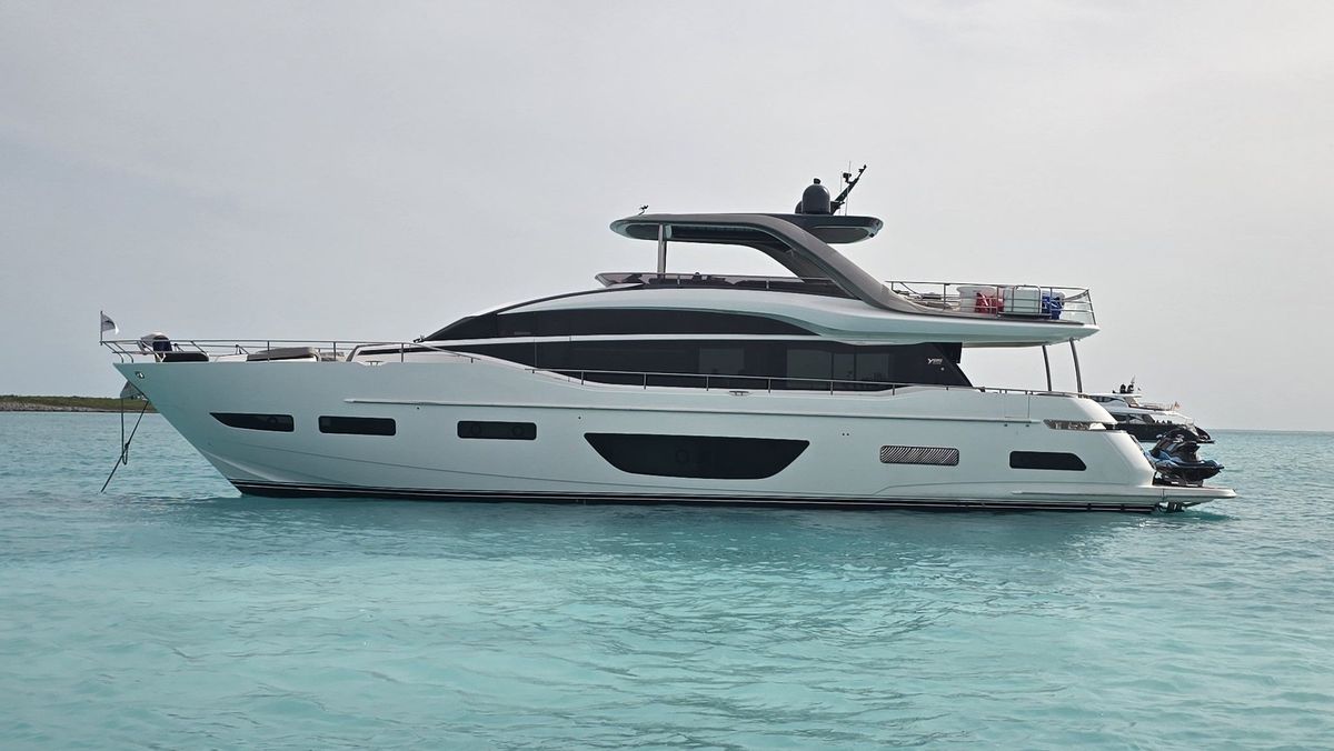2021 Princess 85 