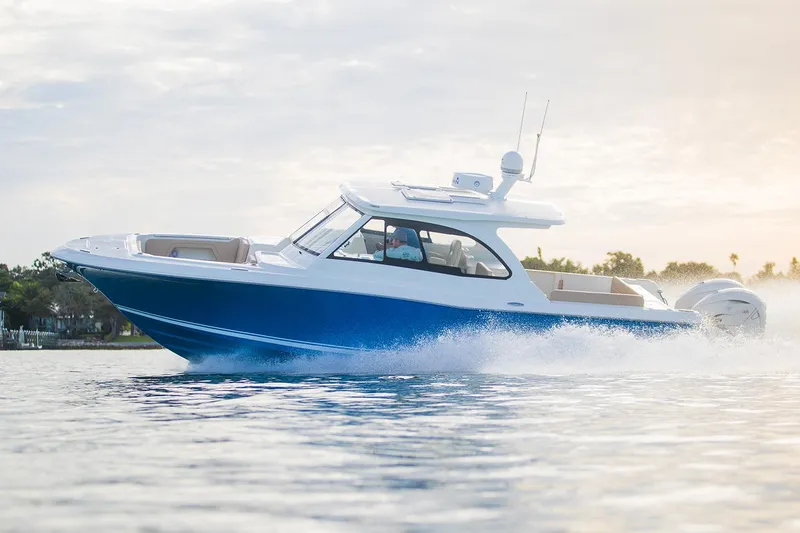  Yacht Photos Pics Manufacturer Provided Image
