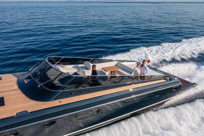 Yacht