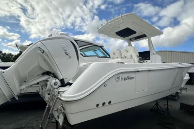Edgewater 262 CC