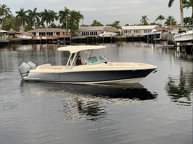 2021 Chris-Craft Calypso 30