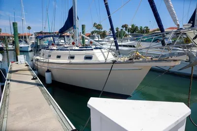 Island Packet 40