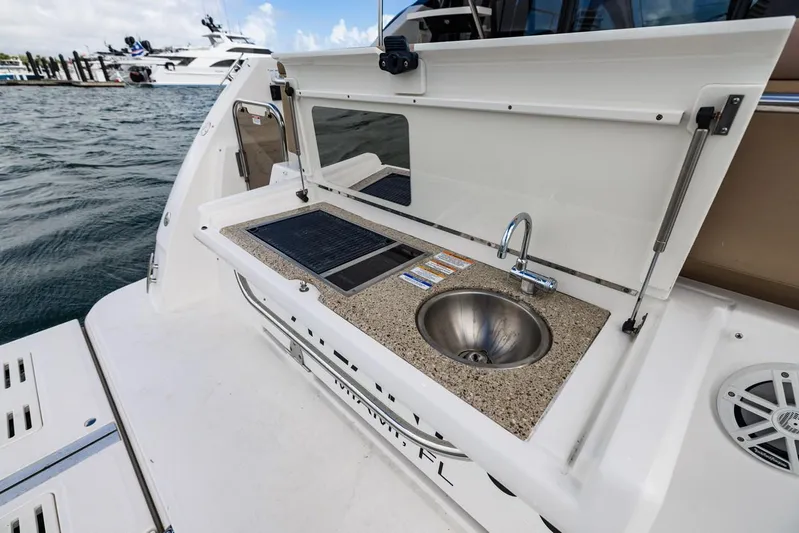 Atlantius Yacht Photos Pics 