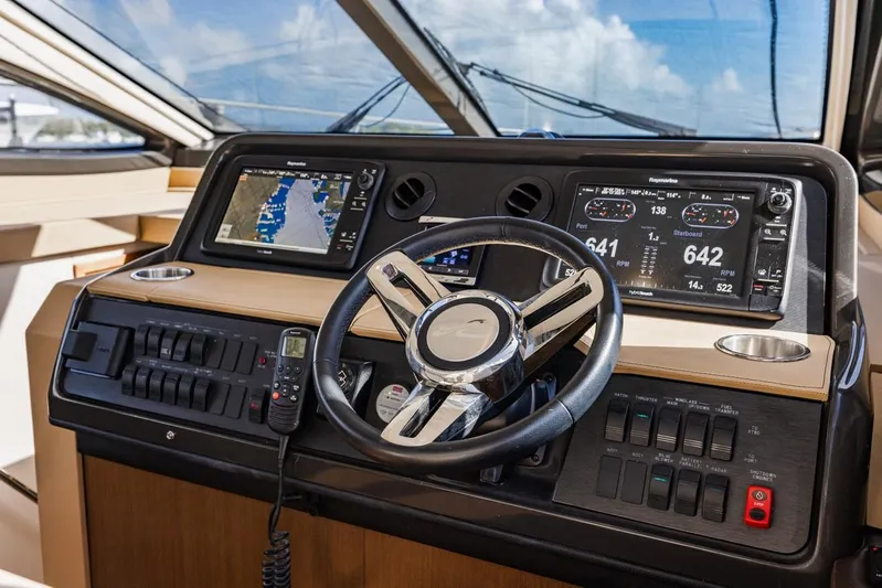 Atlantius Yacht Photos Pics 