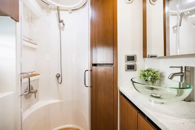 Atlantius Yacht Photos Pics 