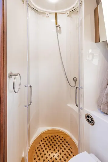 Atlantius Yacht Photos Pics 