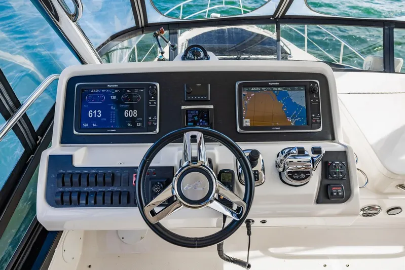 Atlantius Yacht Photos Pics 