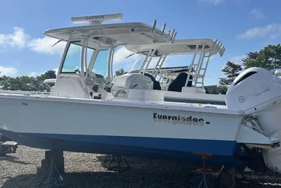 Everglades 273 CC