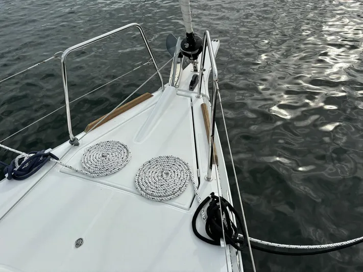 Yahtzee Yacht Photos Pics Fore deck