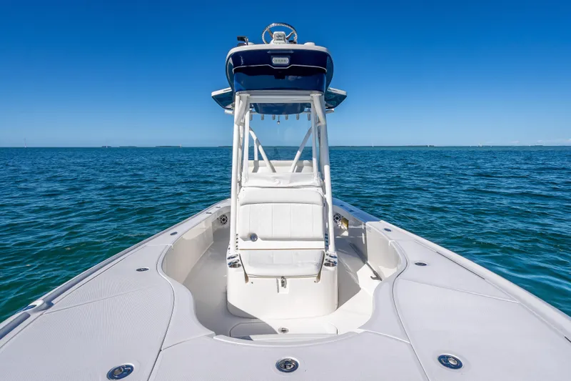  Yacht Photos Pics 2017 SeaVee 270Z boat on open water under clear blue sky.