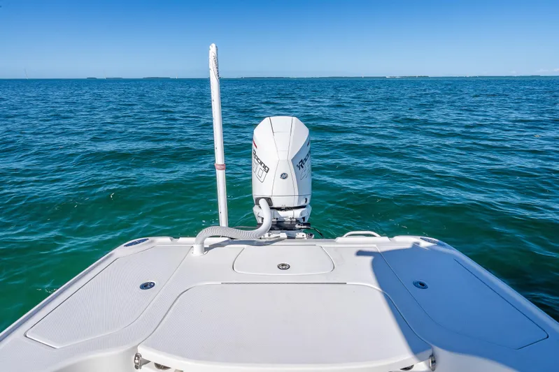  Yacht Photos Pics 2017 SeaVee 270Z boat on open water with outboard motor.