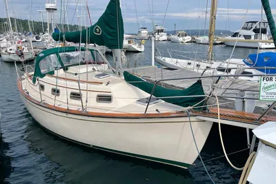 Island Packet 27