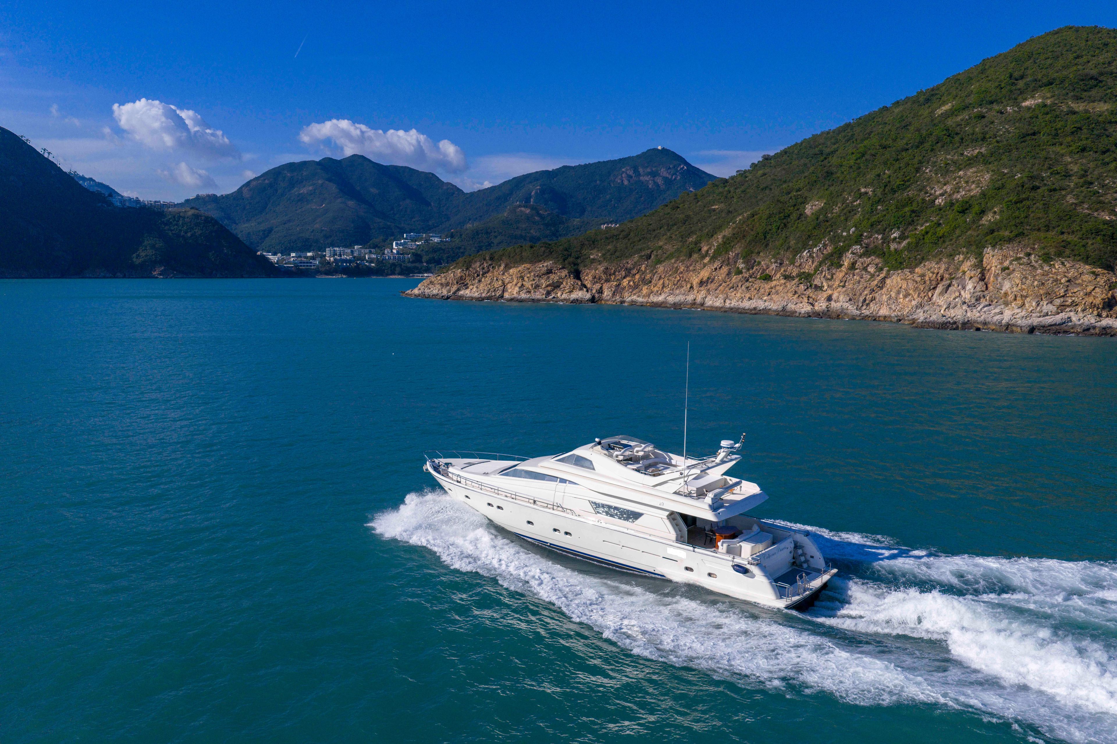 Ferretti Yachts 80