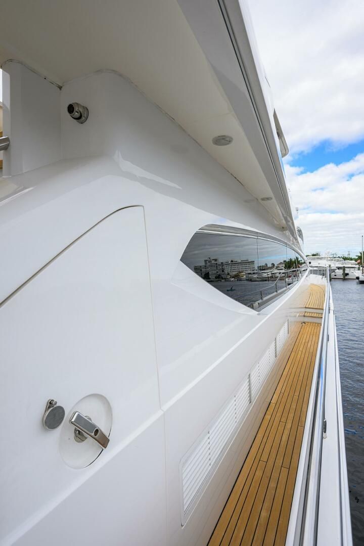 2009 Princess 95 