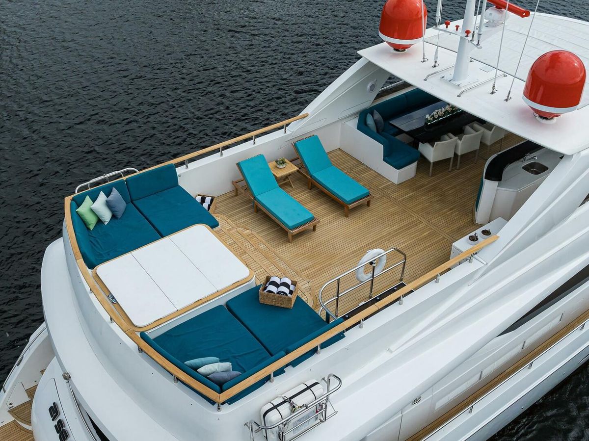 2009 Princess 95 