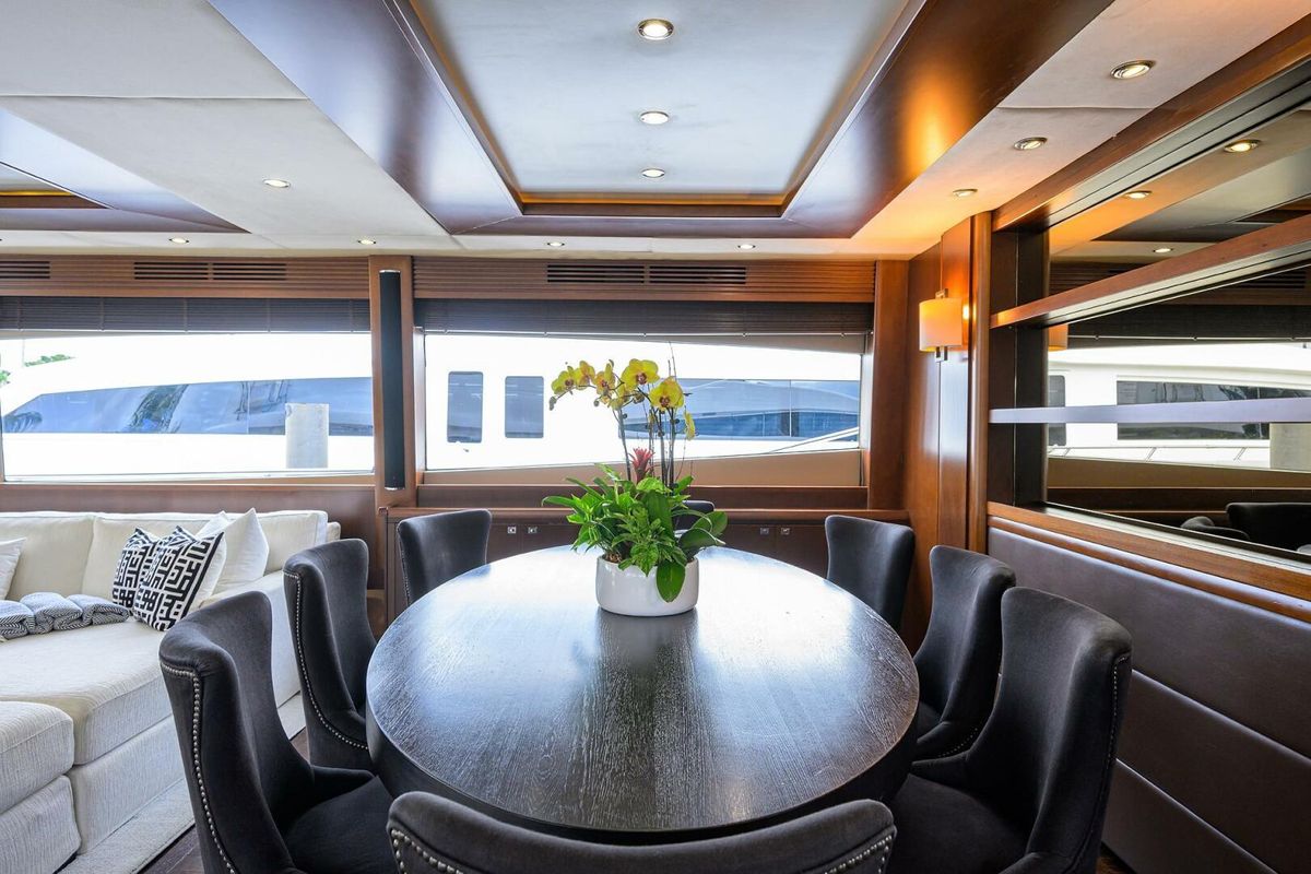 2009 Princess 95 