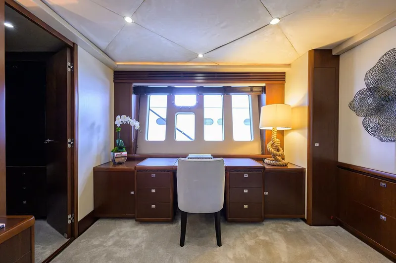 21 Sea Sands Yacht Photos Pics 