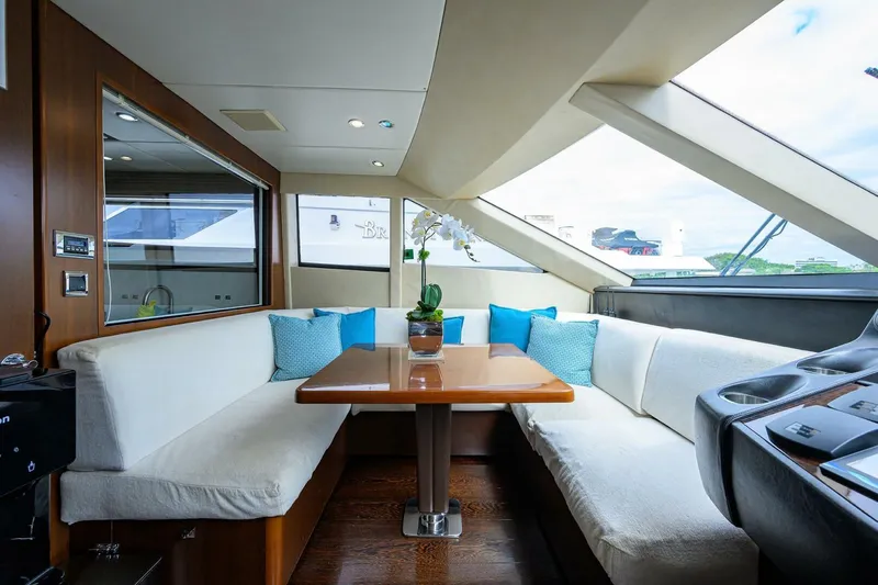 21 Sea Sands Yacht Photos Pics 