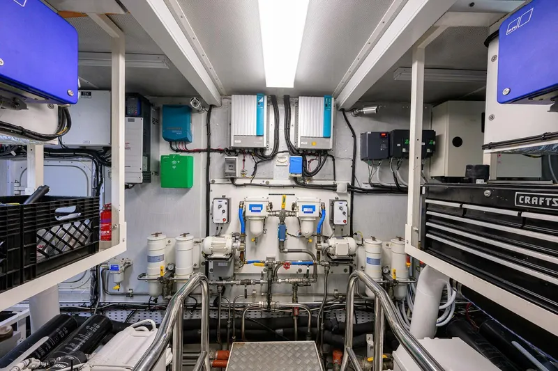 21 Sea Sands Yacht Photos Pics 