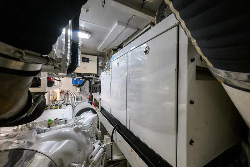 21 Sea Sands Yacht Photos Pics 