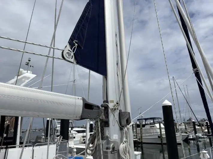 Seacape Yacht Photos Pics Sailboat mast and rigging of a 1996 Hylas 46 at a marina.